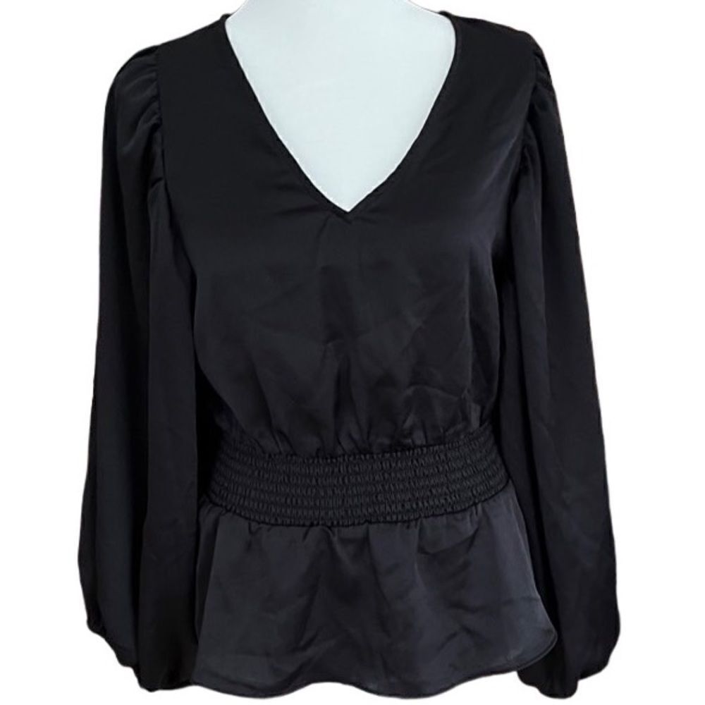 Sam and Jess black v neck smocked waist blouse with blouson sleeve, size XS.